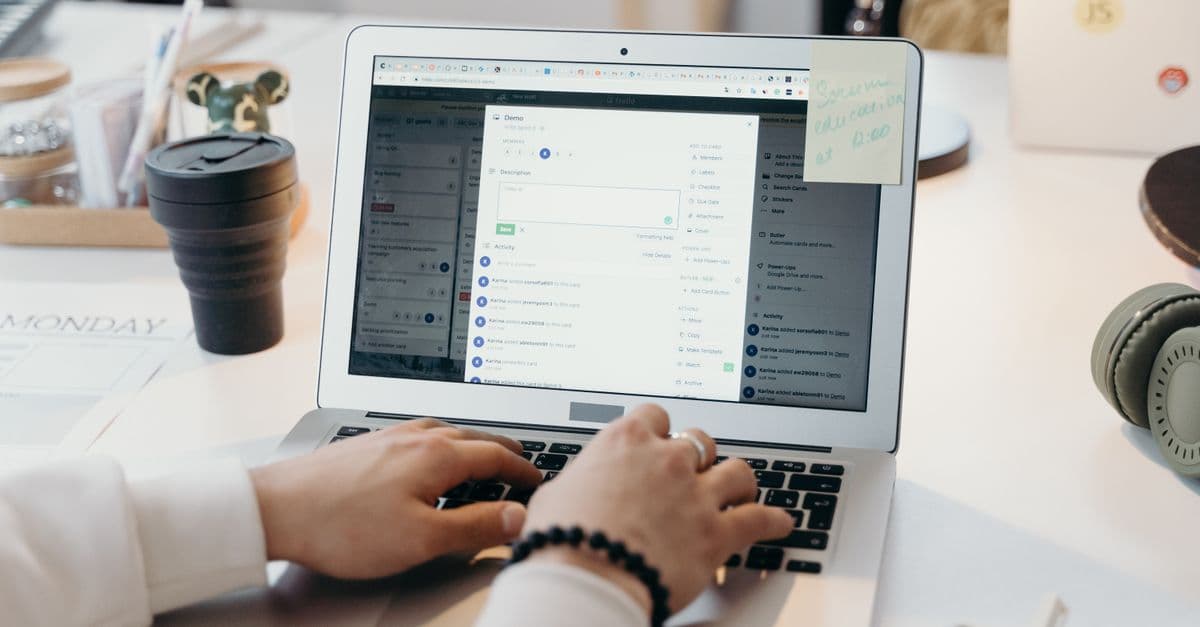 IA et e-mails : trier, résumer, répondre plus vite